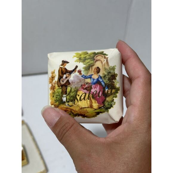 VINTAGE 1970’s 4 Rosas Perfume By VERA (read Des)+ Rosaleda Soap Gift Set Spain - Picture 8 of 10